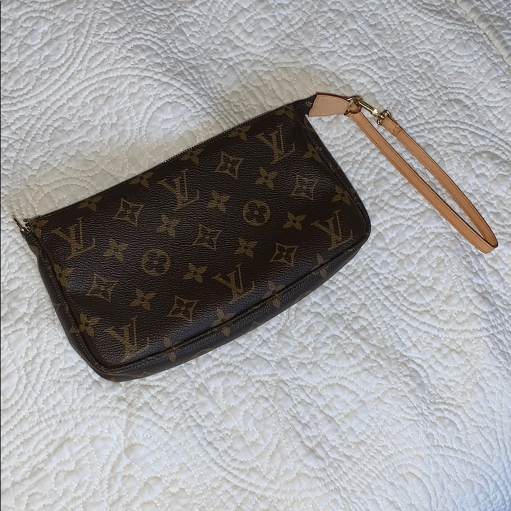 RESERVED Louis Vuitton Wristlet